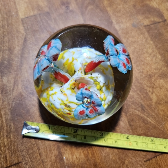 Heavy Hand Blown Mixed Artists Vintage Glass Paperweights Collection of 18pcs. - Picture 7 of 16